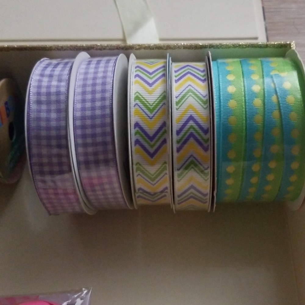 Ribbons - Picture 3 of 5